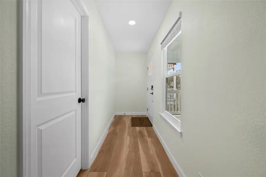 2811 Avenue O 1/2, Galveston, TX 77550 - #3