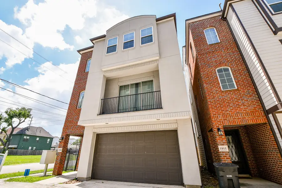 1909 Hickory Street, Houston, TX 77007 - Image #3