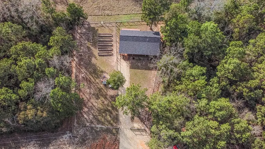 190 Artesian, Onalaska, TX 77360 - Image #2