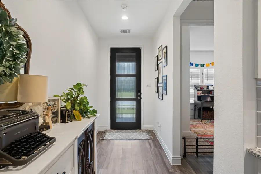 20183 Bushwick Falls Drive, Montgomery, TX 77316 - Image #3