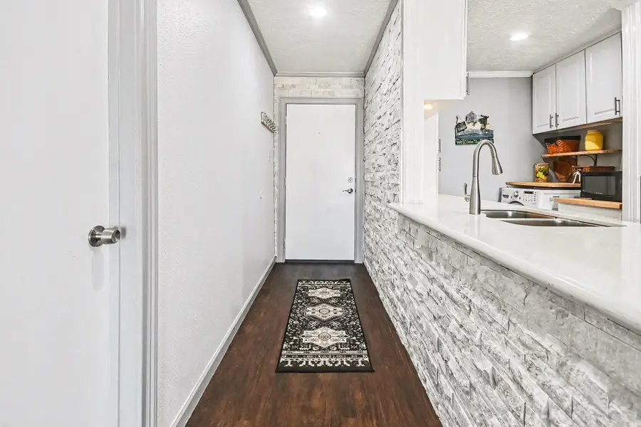 307 Yacht Club Lane #307, El Lago, TX 77586 - Image #3