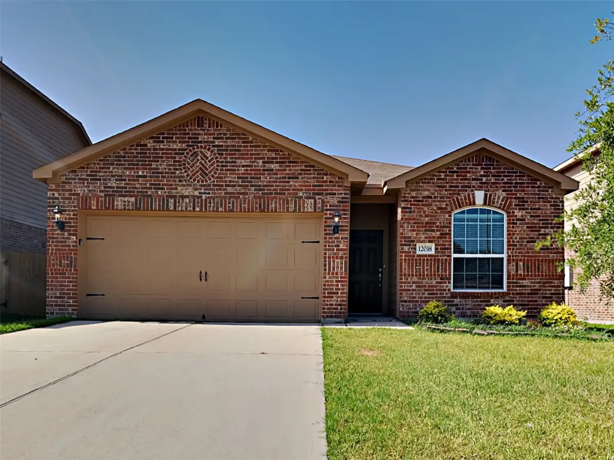 12038 Powderhorn Lane, Pinehurst, TX 77362 - Image #1