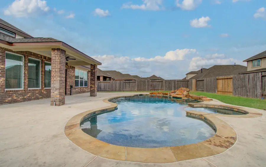 21611 Royal Melbourne Court, Porter, TX 77365 - Image #2