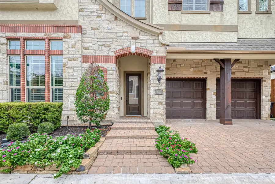 622 Pink Azalea Trail, Houston, TX 77079 - Image #2