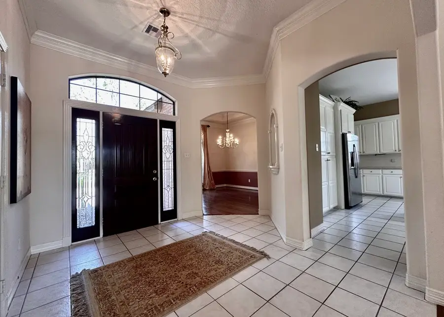 85 Rosewood Street, Lake Jackson, TX 77566 - #3