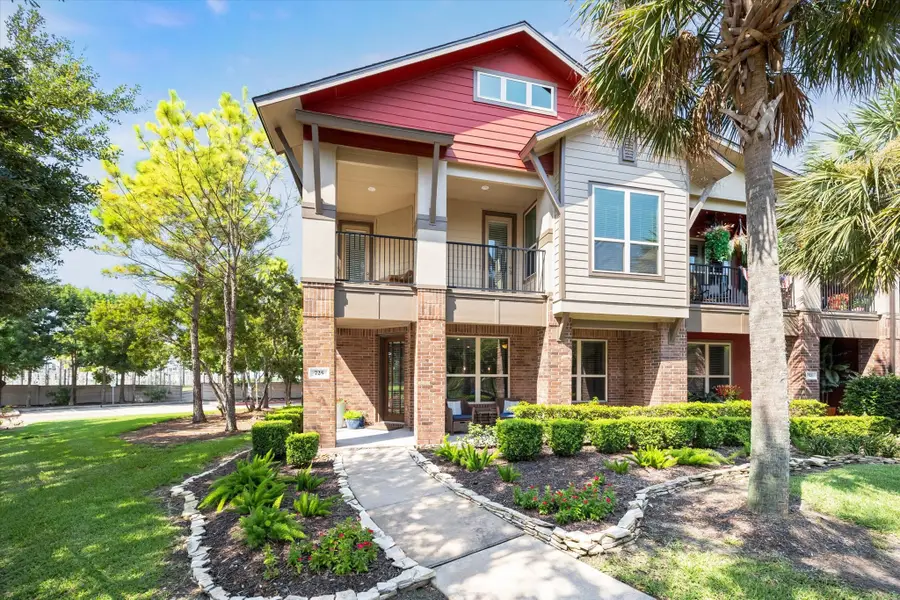 725 Via Lago, Webster, TX 77598 - Image #3