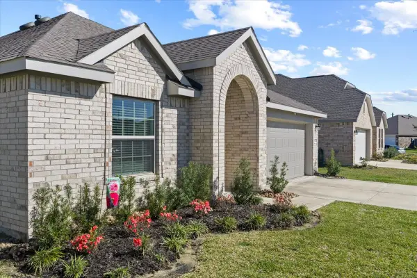 4314 Mulberry Sage Drive, Baytown, TX 77521