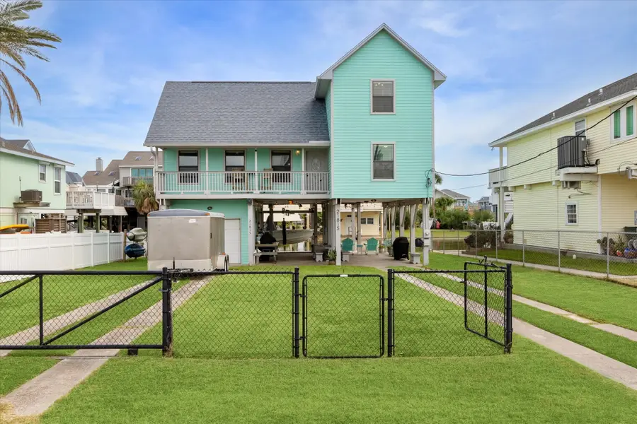 21815 Deaf P Smith Drive, Galveston, TX 77554 - Image #2