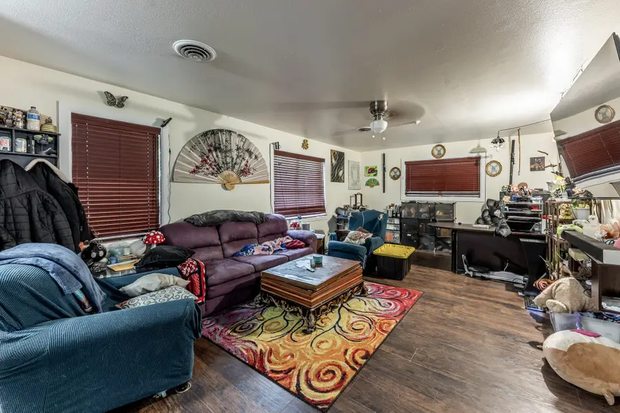 324 13th Street, Huntsville, TX 77340 - #2