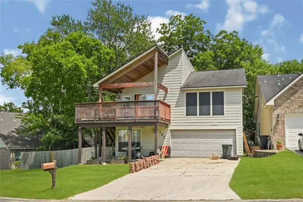 107 Harbour Town Lane, Conroe, TX 77356