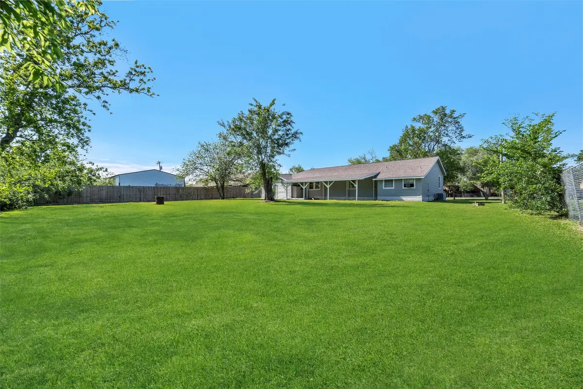 7506 Bluebonnet Street, Pearland, TX 77584 - Image #1