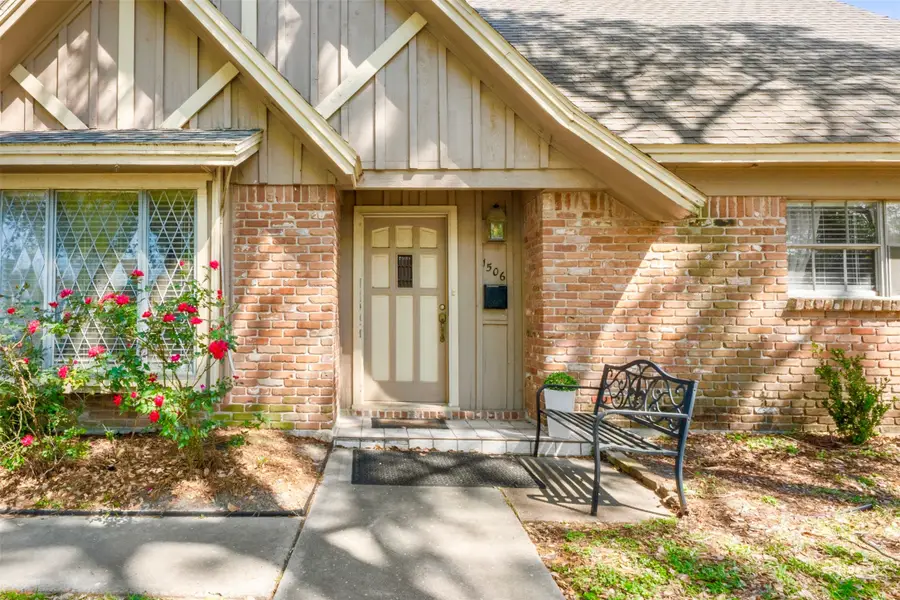 1506 17th Avenue N, Texas City, TX 77590 - #2