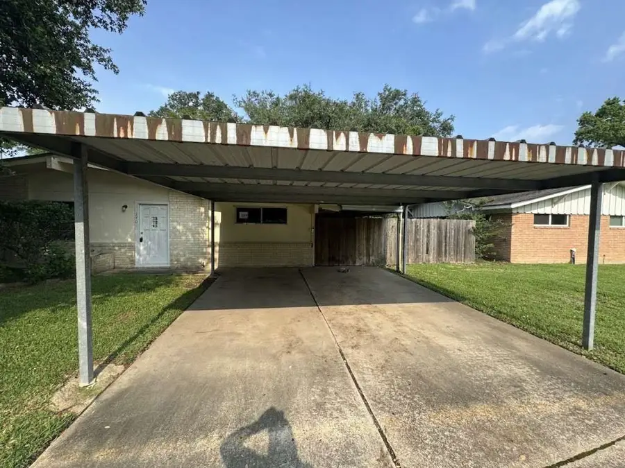 270 Triangle Drive, Vidor, TX 77662 - Image #2