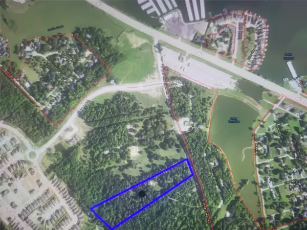 500 S Pine Lake Road, Montgomery, TX 77316