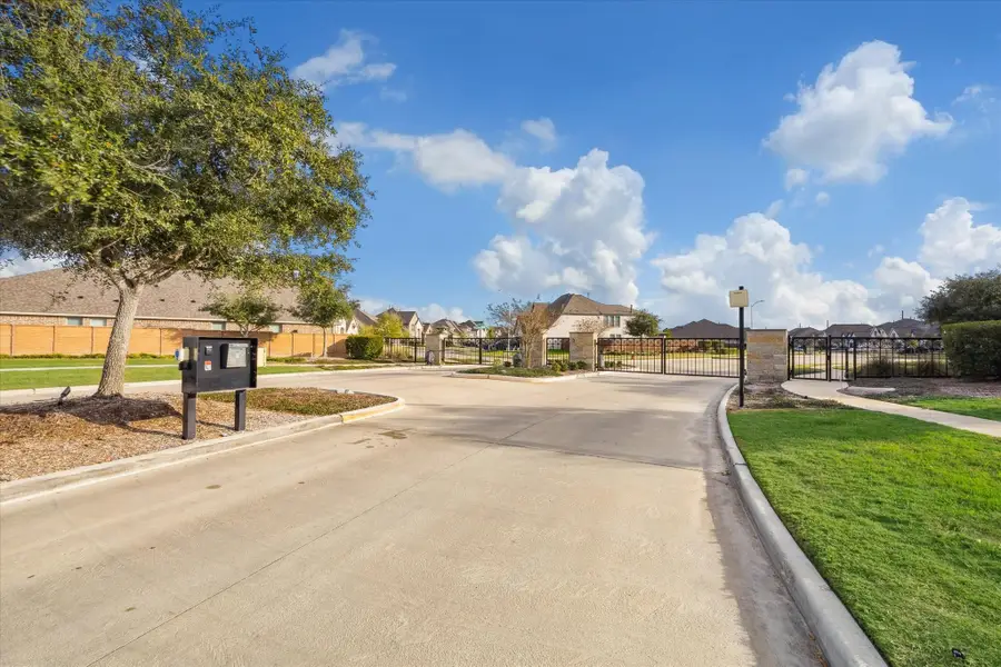 9823 Chapman Trail, Manvel, TX 77578 - Image #2