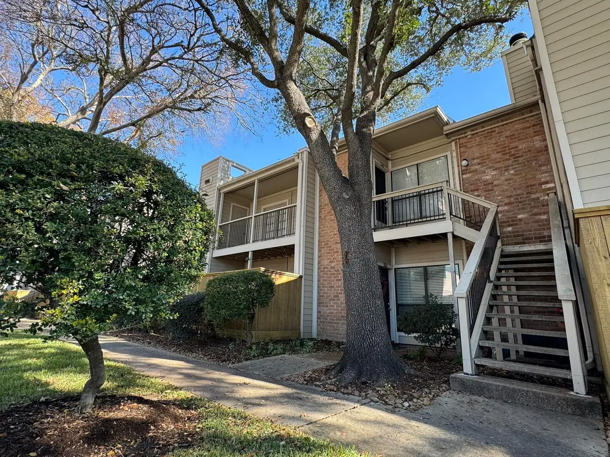 2001 Bering Drive #6B, Houston, TX 77057 - Image #1