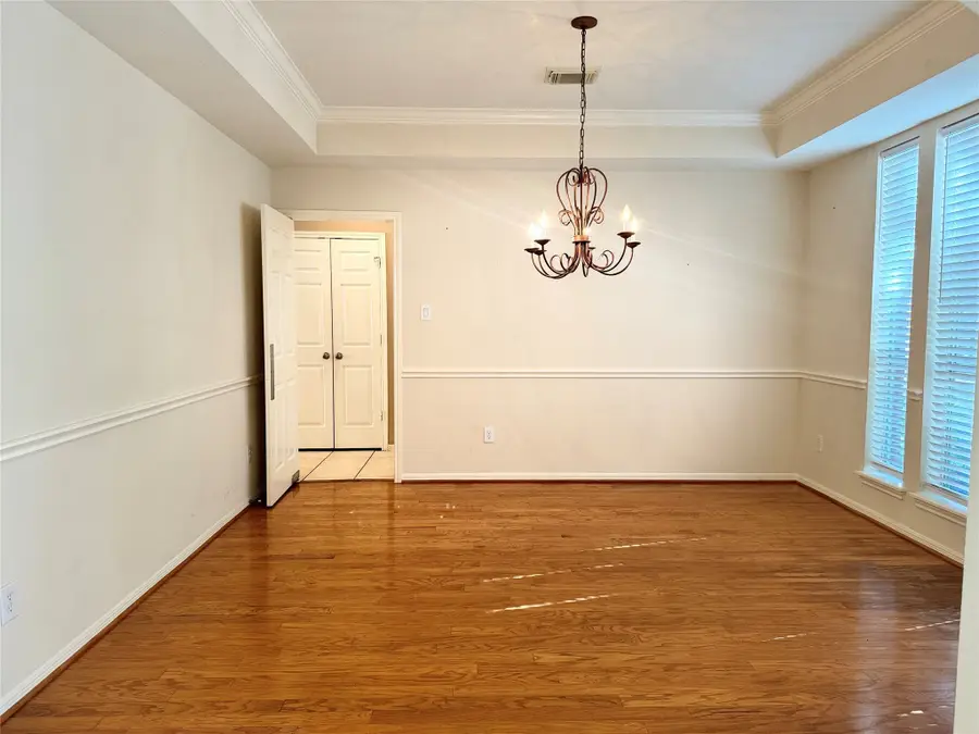 6319 Misty Creek, Missouri City, TX 77459 - Image #3