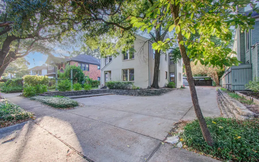 2042 Bissonnet Street, Houston, TX 77005 - Image #3