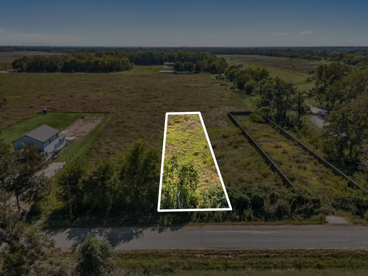 000 County Road, Hungerford, TX 77448 - #1