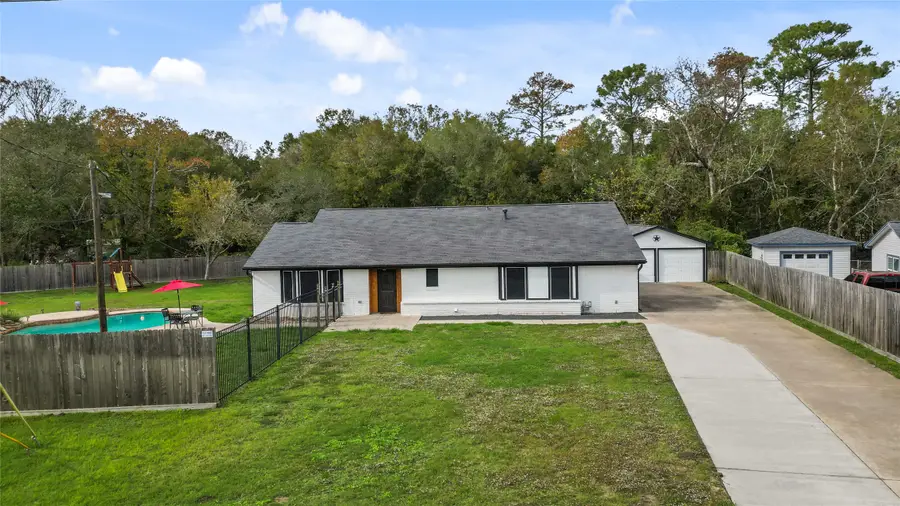 12226 Oak Lane, Dickinson, TX 77539 - Image #3