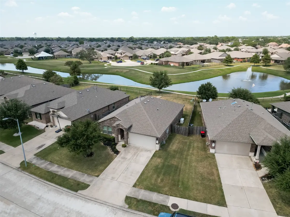 2822 Canadian Goose Lane, Baytown, TX 77521 - #1