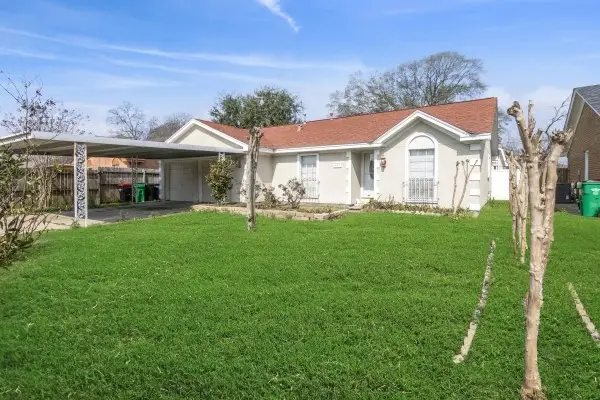 614 Meadowglen Drive, Baytown, TX 77521 - #2