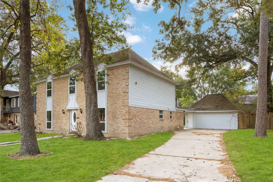 3823 Fernglade Drive, Houston, TX 77068 - Image #2