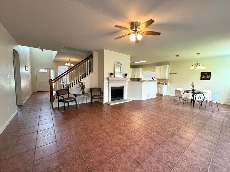 8138 Wooded Terrace Lane, Humble, TX 77338 - Image #2