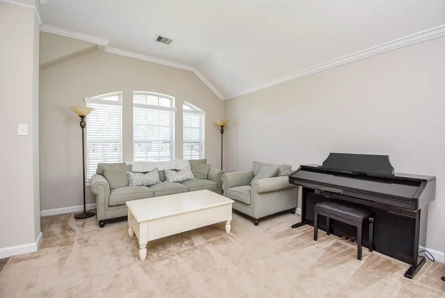 435 Cascade Oaks Lane, Richmond, TX 77406 - Image #3