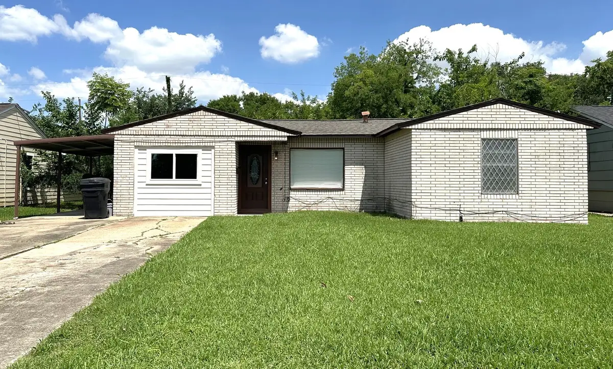 8227 St Lo Road, Houston, TX 77033 - #1