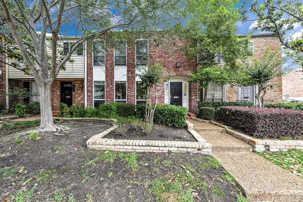 5878 Valley Forge Drive #149, Houston, TX 77057