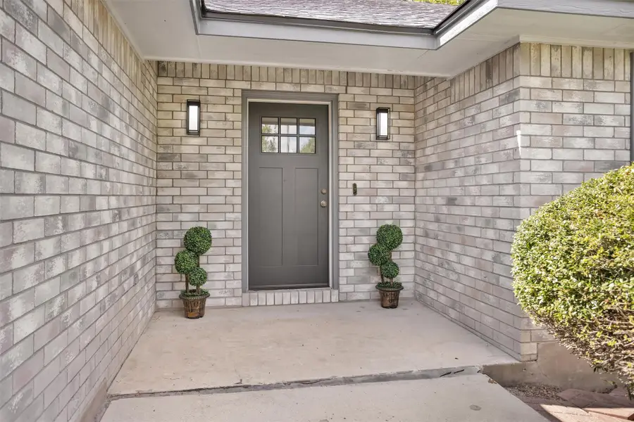 1906 Round Table, New Braunfels, TX 78130 - Image #3