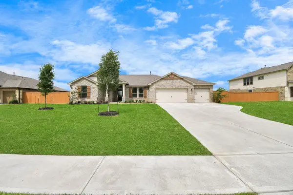395 Hunter Ranch Way, Dayton, TX 77535