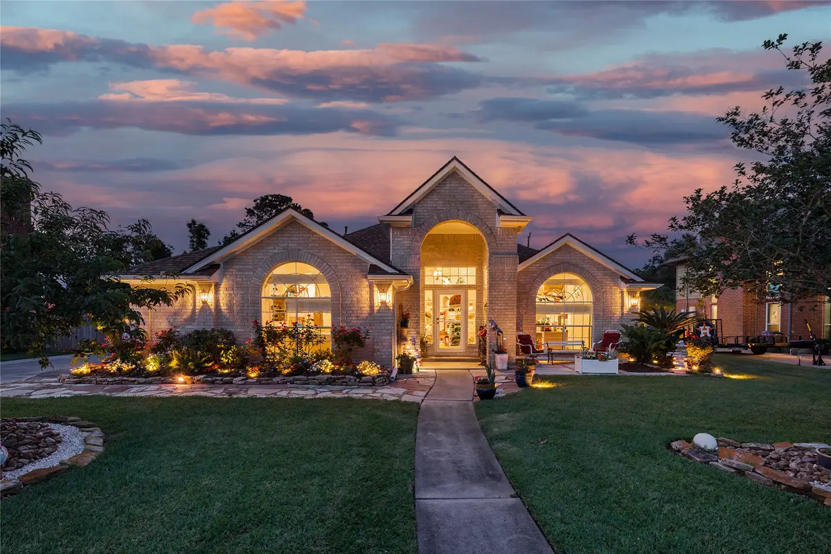 911 Lake Country Drive, Seabrook, TX 77586 - #1