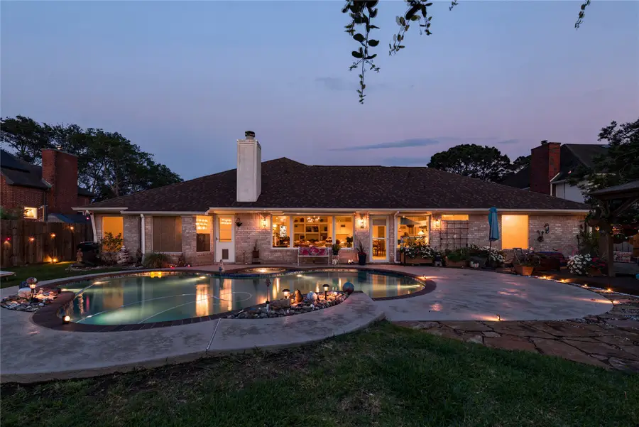 911 Lake Country Drive, Seabrook, TX 77586 - #2