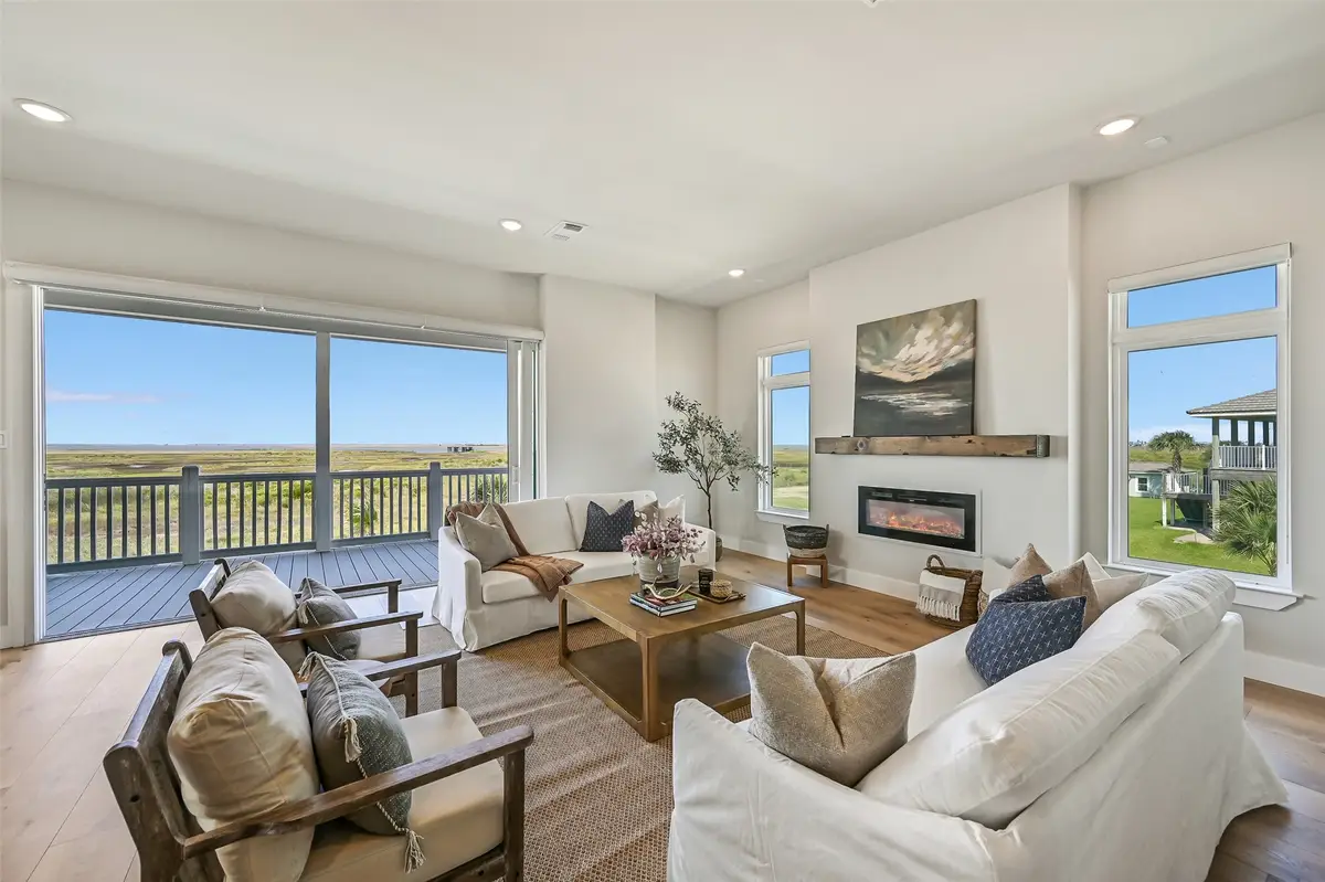 12011 Blue Water Highway, Freeport, TX 77541 - Image #1