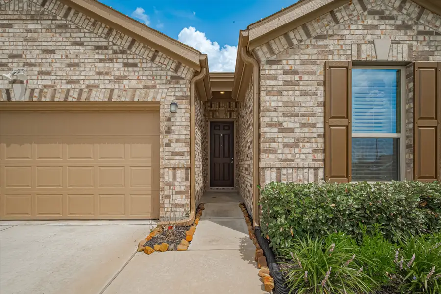 7227 Birchville Drive, Rosharon, TX 77583 - Image #3