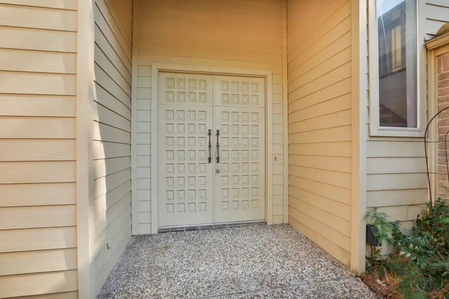 15226 Rainhollow Drive, Houston, TX 77070 - Image #3