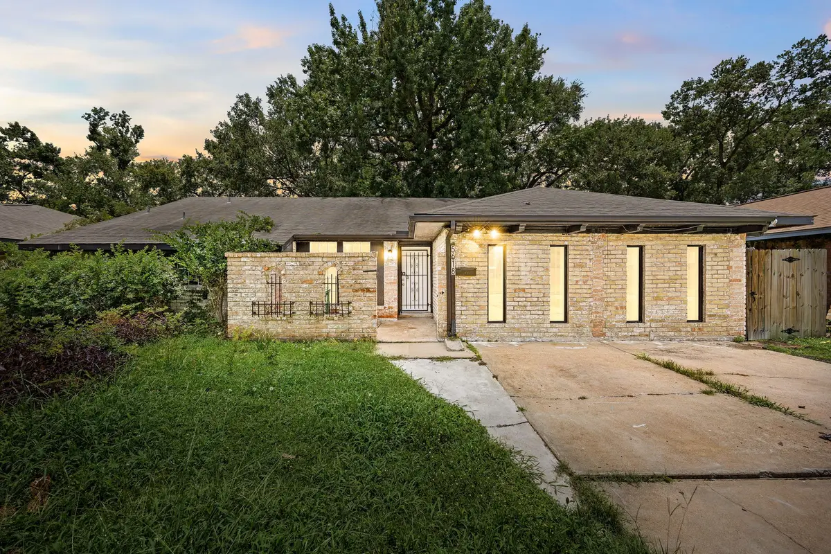 5618 Briarwick Lane, Houston, TX 77016 - Image #1