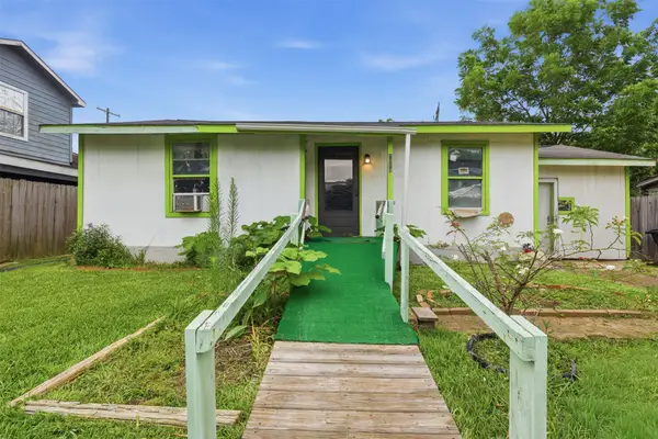 1914 Santa Rosa Street, Houston, TX 77023