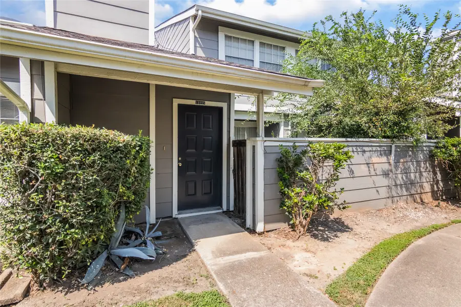 12225 Sandpiper Drive #122, Houston, TX 77035 - Image #2