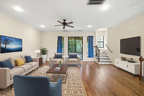 5310 Larkin Street #B, Houston, TX 77007