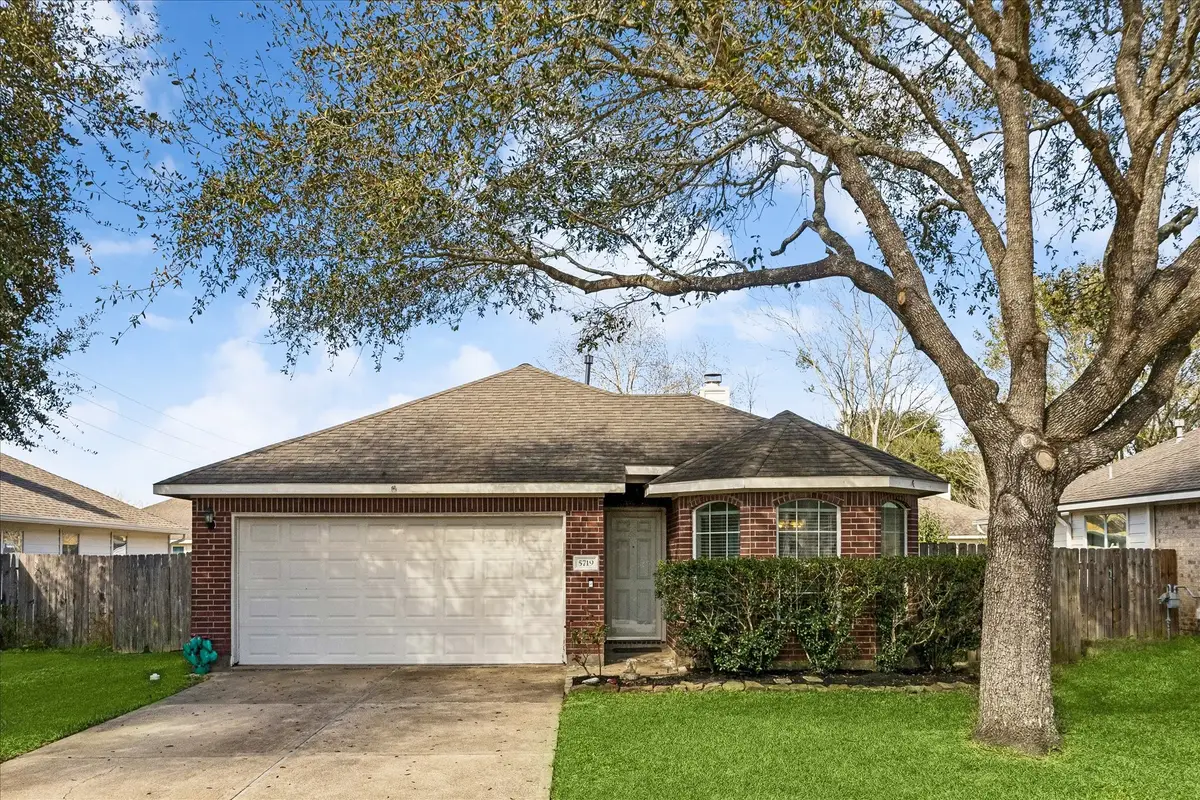5719 Cochise Drive, Richmond, TX 77469 - #1