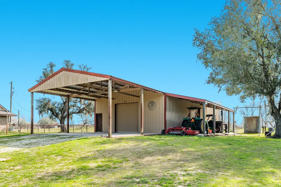 322 County Road 467, West Columbia, TX 77486 - Image #2