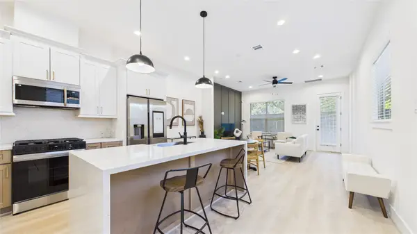 805 Brooks Street #B, Houston, TX 77009