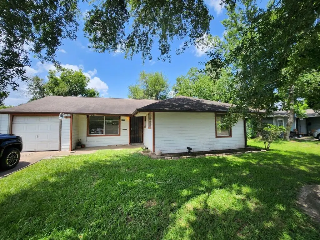 5535 Flamingo Drive, Houston, TX 77033 - #1