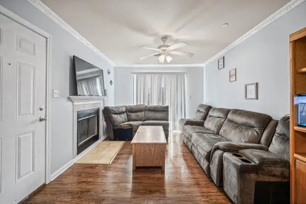 7600 Emmett F Lowry Expressway #416, Texas City, TX 77591