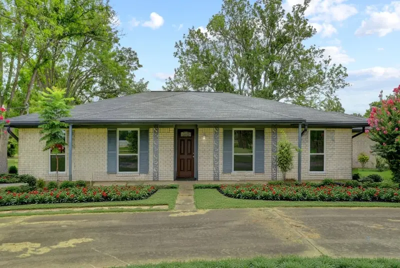 108 Lake Shore Drive, Wharton, TX 77488 - Image #2