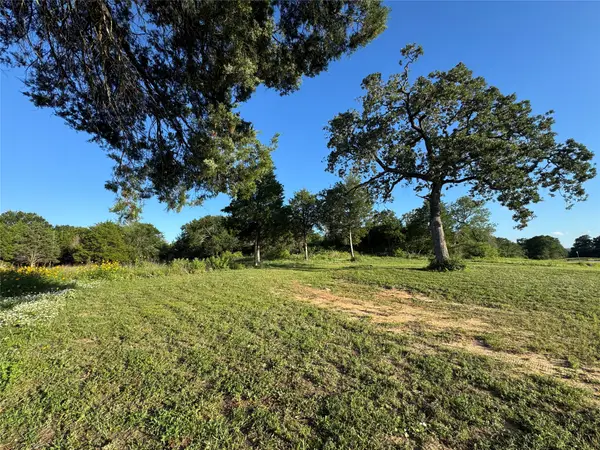 504 S Garrett Circle, Bellville, TX 77418