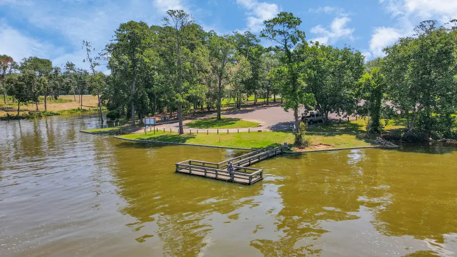 109 Champion Court, Livingston, TX 77351 - Image #3